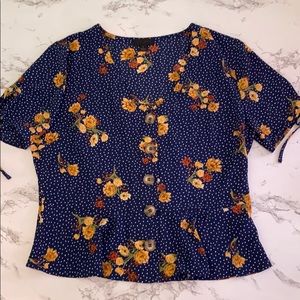 NWOT Navy peplum floral top